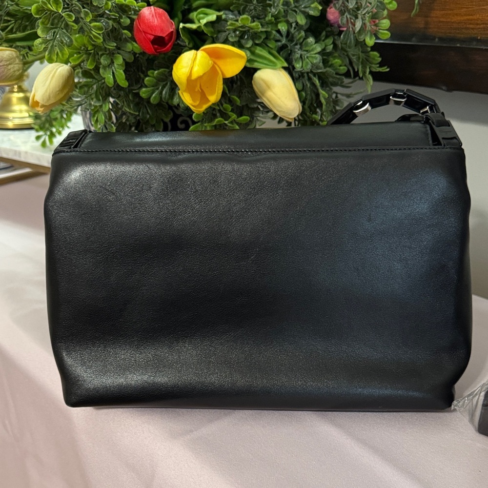 Salvatore Ferragamo Black Shoulder Bag EUC AU21 9660 - Picture 3 of 12